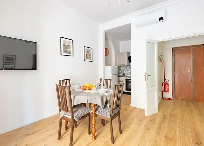 Daire Paolina Garden Flat 4pp *
